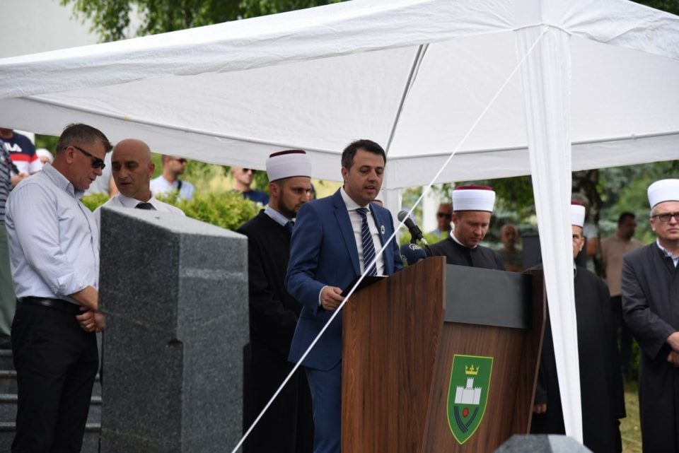 Ispraćaj posmrtnih ostataka 19 žrtava genocida u Srebrenici